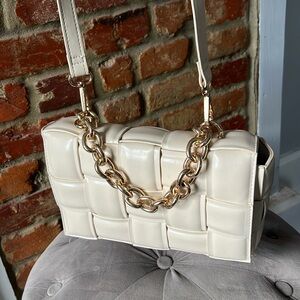 LIKE DREAMS CROSSBODY WITH CHAIN